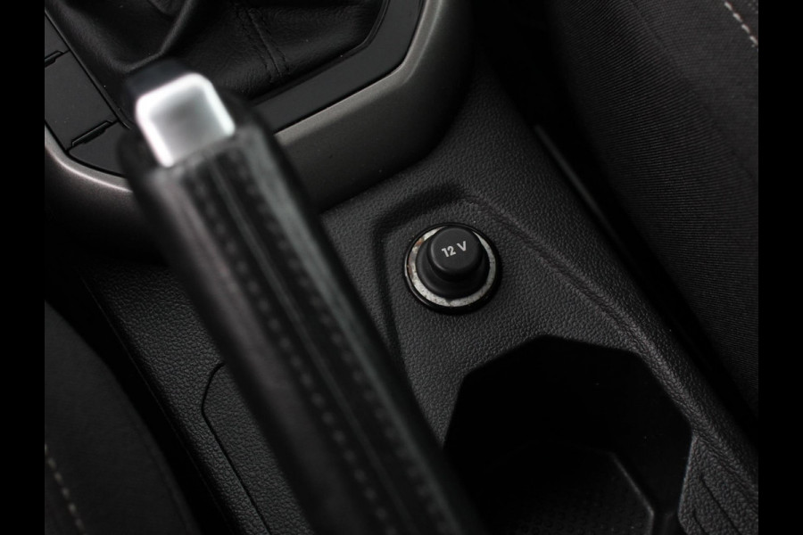 Volkswagen Polo 1.0 TSI 95pk Comfortline | Navigatie | Apple Carplay / Android Auto | Bluetooth | Cruise control | Lichtmetalen Velgen