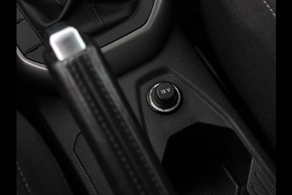 Volkswagen Polo 1.0 TSI 95pk Comfortline | Navigatie | Apple Carplay / Android Auto | Bluetooth | Cruise control | Lichtmetalen Velgen