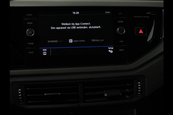 Volkswagen Polo 1.0 TSI 95pk Comfortline | Navigatie | Apple Carplay / Android Auto | Bluetooth | Cruise control | Lichtmetalen Velgen