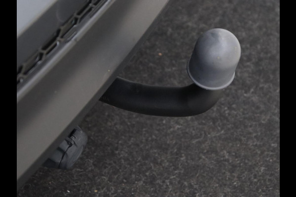 Hyundai Tucson 1.6 GDi Comfort | Trekhaak | Camera | Achterbankverwarming | Navigatie | Stoelverwarming | Climate control | Parkeerhulp | Cruise control | DAB | Regensensor Hyundai Tucson 1.6 GDi Comfort | Trekhaak | Camera | Achterbankverwarming | Navigatie | Stoelverwarming | Climate control | Parkeerhulp | Cruise control | DAB | Regensensor