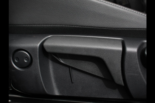 Nissan QASHQAI 1.3 MHEV Automaat N-Connecta | Navigatie | Climate Control | Sfeerverlichting | Camera 360 | Led | Dab | Verwarmde voorstoelen | Adaptive Cruise Control | Digitale Cockpit | Lichtmetalen Velgen