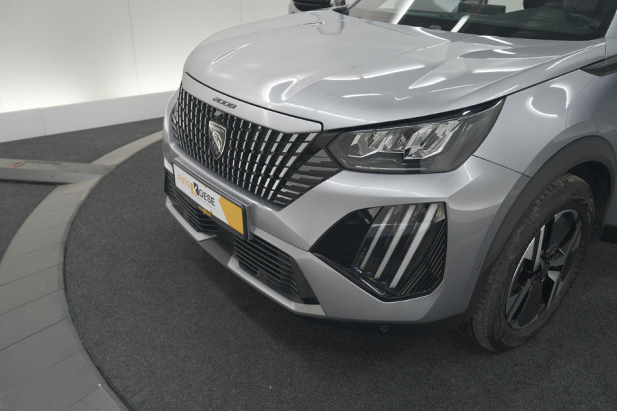 Peugeot 2008 Hybrid 136 e-DCS6 Allure | 360 Camera | Adaptieve Cruise Control | Dodehoekdetectie | Navigatie Peugeot 2008 Hybrid 136 e-DCS6 Allure | 360 Camera | Adaptieve Cruise Control | Dodehoekdetectie | Navigatie