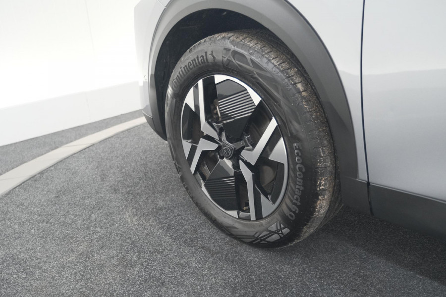 Peugeot 2008 Hybrid 136 e-DCS6 Allure | 360 Camera | Adaptieve Cruise Control | Dodehoekdetectie | Navigatie Peugeot 2008 Hybrid 136 e-DCS6 Allure | 360 Camera | Adaptieve Cruise Control | Dodehoekdetectie | Navigatie