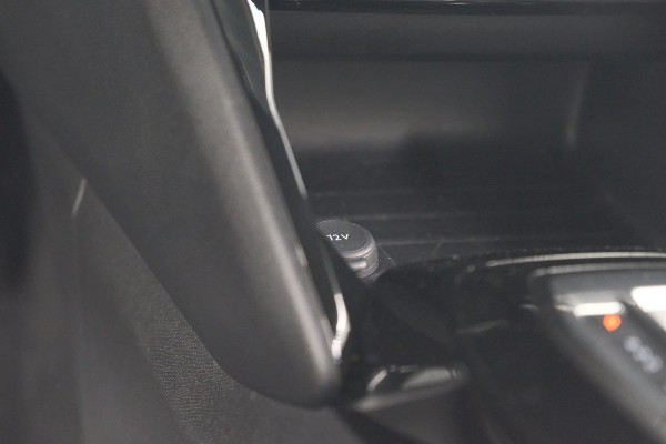 Peugeot 2008 Hybrid 136 e-DCS6 Allure | 360 Camera | Adaptieve Cruise Control | Dodehoekdetectie | Navigatie Peugeot 2008 Hybrid 136 e-DCS6 Allure | 360 Camera | Adaptieve Cruise Control | Dodehoekdetectie | Navigatie