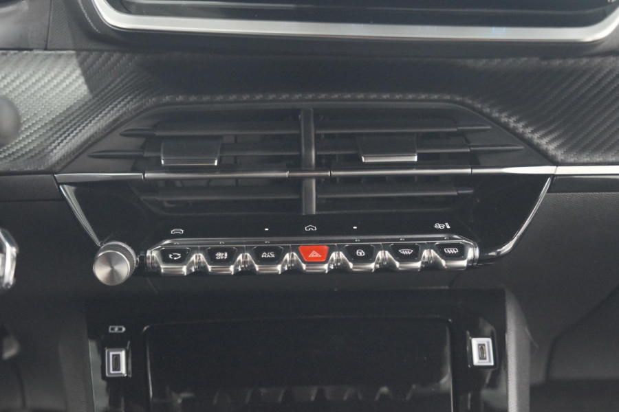 Peugeot 2008 Hybrid 136 e-DCS6 Allure | 360 Camera | Adaptieve Cruise Control | Dodehoekdetectie | Navigatie Peugeot 2008 Hybrid 136 e-DCS6 Allure | 360 Camera | Adaptieve Cruise Control | Dodehoekdetectie | Navigatie