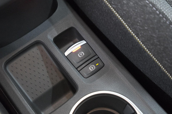 Renault Captur TCe 90 Techno | Camera | Navigatie | Apple Carplay | Pack Full Screen | 18 Inch Lichtmetalen Velgen