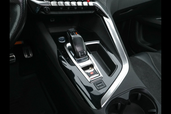 Peugeot 5008 1.6 e-THP GT-Line [ 7-Pers. ] Aut. *PANO | LEATHER-FABRIC | FULL-LED | DIGI-COCKPIT | LANE-ASSIST | BLINDS-SPOT | SPORT-SEATS | CAMERA | NAVI-FULLMAP | SHIFT-PADDLES | PRIVACY-GLASS | TOWBAR | 18''ALU*