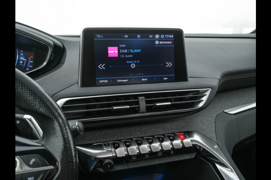 Peugeot 5008 1.6 e-THP GT-Line [ 7-Pers. ] Aut. *PANO | LEATHER-FABRIC | FULL-LED | DIGI-COCKPIT | LANE-ASSIST | BLINDS-SPOT | SPORT-SEATS | CAMERA | NAVI-FULLMAP | SHIFT-PADDLES | PRIVACY-GLASS | TOWBAR | 18''ALU*