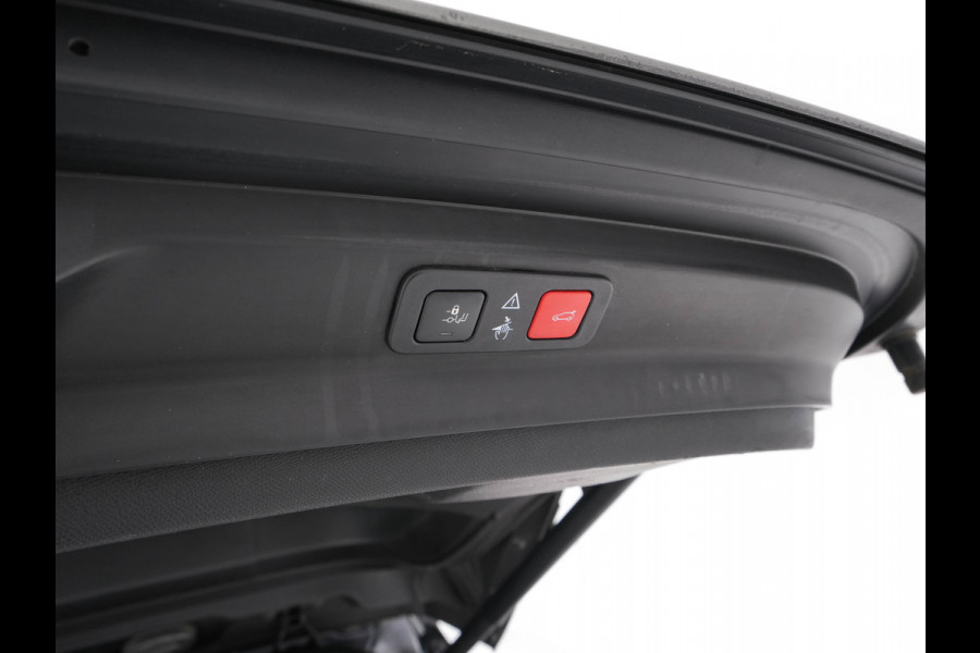 Peugeot 5008 1.6 e-THP GT-Line [ 7-Pers. ] Aut. *PANO | LEATHER-FABRIC | FULL-LED | DIGI-COCKPIT | LANE-ASSIST | BLINDS-SPOT | SPORT-SEATS | CAMERA | NAVI-FULLMAP | SHIFT-PADDLES | PRIVACY-GLASS | TOWBAR | 18''ALU*