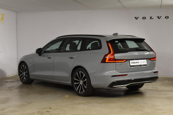 Volvo V60 T6 350PK Automaat Plug-in hybrid AWD Plus Dark / Panoramadak / Harman Kardon / 360 camera / Climate pack / Intellisafe / Trekhaak Volvo V60 T6 350PK Automaat Plug-in hybrid AWD Plus Dark / Panoramadak / Harman Kardon / 360 camera / Climate pack / Intellisafe / Trekhaak