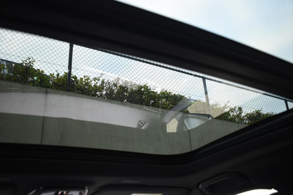 Volvo V60 T6 350PK Automaat Plug-in hybrid AWD Plus Dark / Panoramadak / Harman Kardon / 360 camera / Climate pack / Intellisafe / Trekhaak Volvo V60 T6 350PK Automaat Plug-in hybrid AWD Plus Dark / Panoramadak / Harman Kardon / 360 camera / Climate pack / Intellisafe / Trekhaak