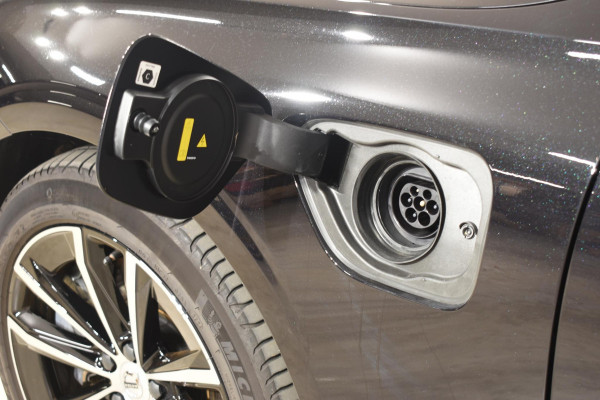 Volvo V60 T6 350PK Automaat Plug-in hybrid AWD Plus Dark Volvo V60 T6 350PK Automaat Plug-in hybrid AWD Plus Dark