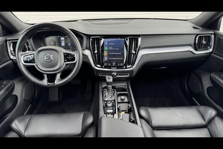 Volvo V60 2.0 D4 Momentum Adaptive cruise Climate control Parkeercamera met sensoren Apple / Android Stoelverwarming Harman Kardon Volvo V60 2.0 D4 Momentum Adaptive cruise Climate control Parkeercamera met sensoren Apple / Android Stoelverwarming Harman Kardon