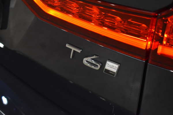 Volvo V60 T6 350PK Automaat Plug-in hybrid AWD Plus Dark