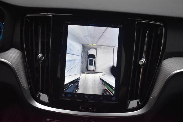 Volvo V60 T6 350PK Automaat Plug-in hybrid AWD Plus Dark