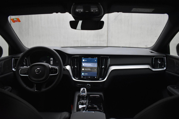 Volvo V60 T6 350PK Automaat Plug-in hybrid AWD Plus Dark