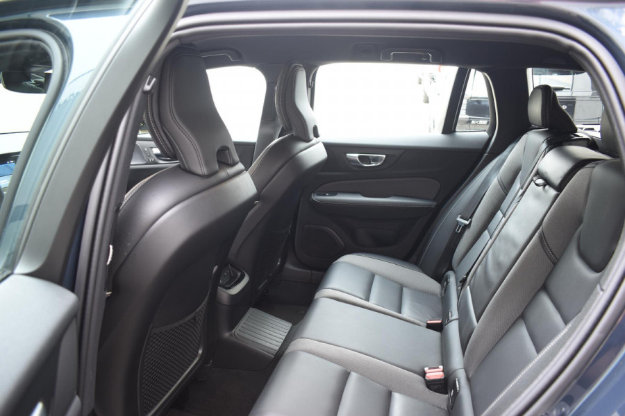 Volvo V60 T6 350PK Automaat Plug-in hybrid AWD Plus Dark