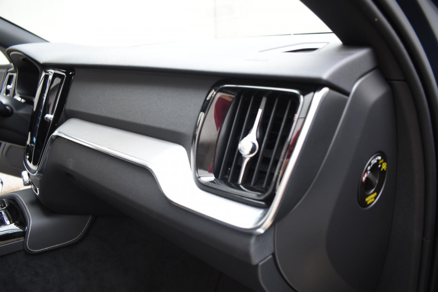 Volvo V60 T6 350PK Automaat Plug-in hybrid AWD Plus Dark