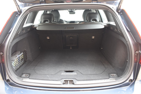 Volvo V60 T6 350PK Automaat Plug-in hybrid AWD Plus Dark