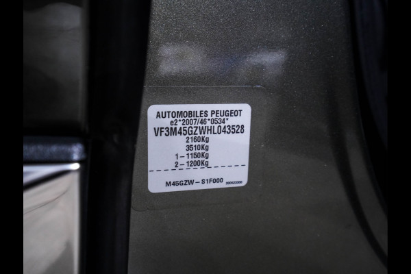 Peugeot 5008 1.6 e-THP GT-Line [ 7-Pers. ] Aut. *PANO | LEATHER-FABRIC | FULL-LED | DIGI-COCKPIT | LANE-ASSIST | BLINDS-SPOT | SPORT-SEATS | CAMERA | NAVI-FULLMAP | SHIFT-PADDLES | PRIVACY-GLASS | TOWBAR | 18''ALU*