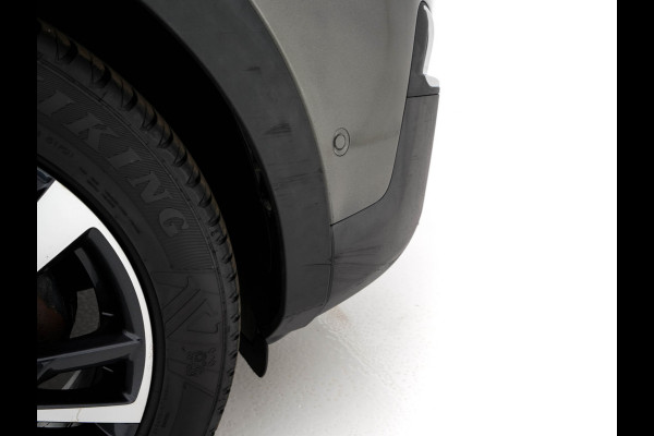 Peugeot 5008 1.6 e-THP GT-Line [ 7-Pers. ] Aut. *PANO | LEATHER-FABRIC | FULL-LED | DIGI-COCKPIT | LANE-ASSIST | BLINDS-SPOT | SPORT-SEATS | CAMERA | NAVI-FULLMAP | SHIFT-PADDLES | PRIVACY-GLASS | TOWBAR | 18''ALU*