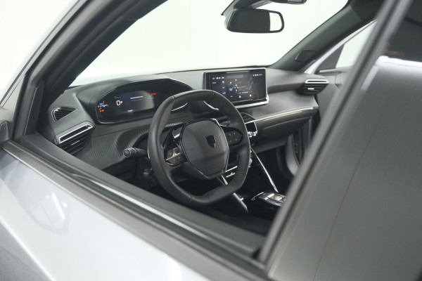 Peugeot 2008 Hybrid 136 e-DCS6 Allure | 360 Camera | Adaptieve Cruise Control | Dodehoekdetectie | Navigatie