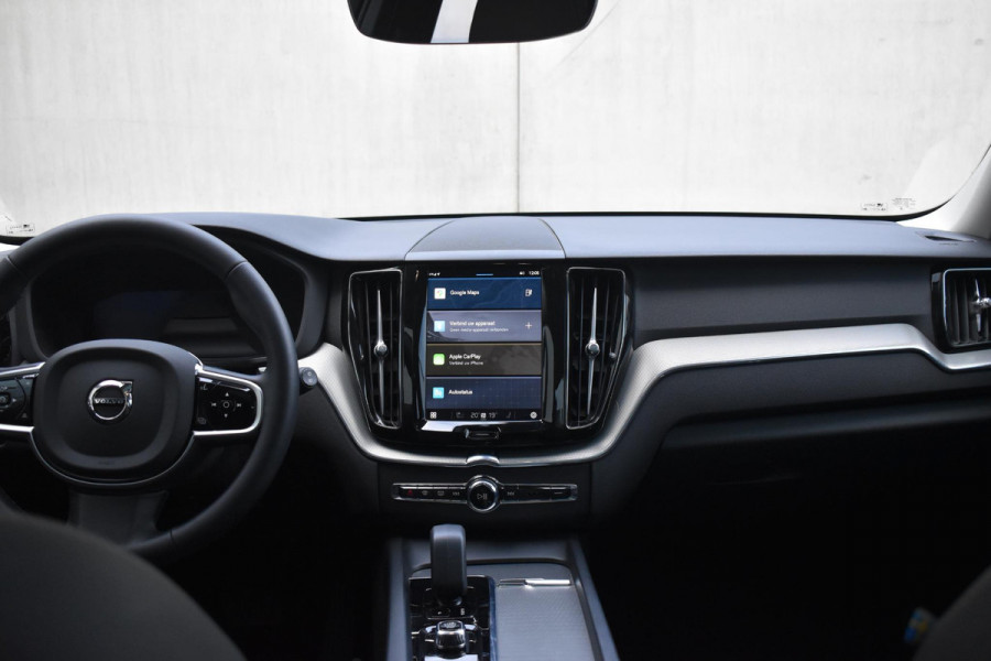 Volvo XC60 T6 350PK Automaat Plug-in Hybrid AWD Plus Dark Volvo XC60 T6 350PK Automaat Plug-in Hybrid AWD Plus Dark