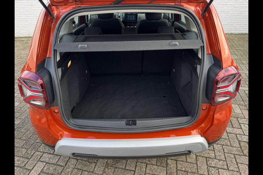 Dacia Duster 1.3 TCe Prestige Achteruitrijcamera Cruisecontrol Climatecontrol LED Apple / Android all-season banden Dodehoek Dacia Duster 1.3 TCe Prestige Achteruitrijcamera Cruisecontrol Climatecontrol LED Apple / Android all-season banden Dodehoek