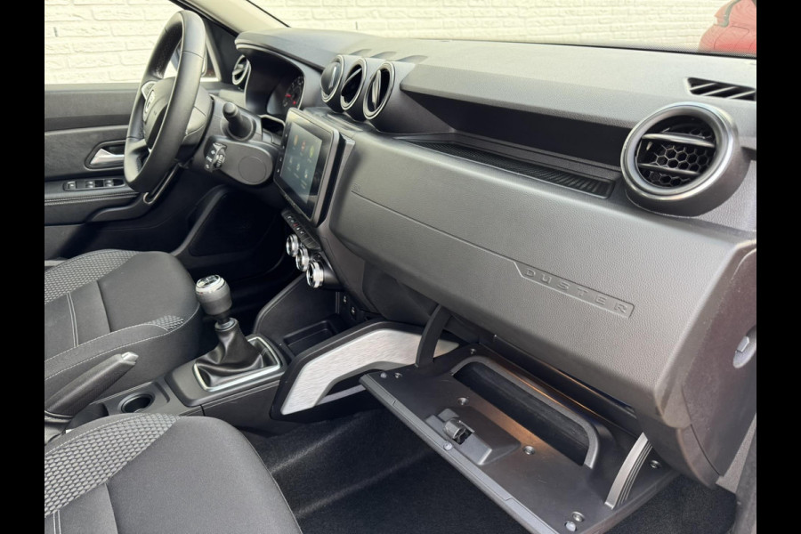 Dacia Duster 1.3 TCe Prestige Achteruitrijcamera Cruisecontrol Climatecontrol LED Apple / Android all-season banden Dodehoek Dacia Duster 1.3 TCe Prestige Achteruitrijcamera Cruisecontrol Climatecontrol LED Apple / Android all-season banden Dodehoek