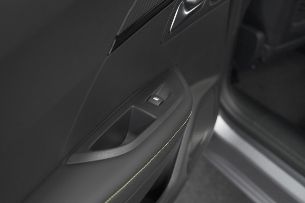 Peugeot 2008 PureTech 130 EAT8 GT | 360 Camera | Stoelmassage | Adaptieve Cruise Control | Dodehoekdetectie Peugeot 2008 PureTech 130 EAT8 GT | 360 Camera | Stoelmassage | Adaptieve Cruise Control | Dodehoekdetectie