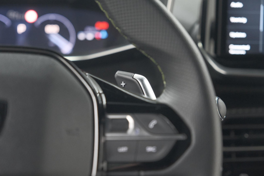 Peugeot 2008 PureTech 130 EAT8 GT | 360 Camera | Stoelmassage | Adaptieve Cruise Control | Dodehoekdetectie Peugeot 2008 PureTech 130 EAT8 GT | 360 Camera | Stoelmassage | Adaptieve Cruise Control | Dodehoekdetectie