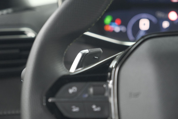 Peugeot 2008 PureTech 130 EAT8 GT | 360 Camera | Stoelmassage | Adaptieve Cruise Control | Dodehoekdetectie Peugeot 2008 PureTech 130 EAT8 GT | 360 Camera | Stoelmassage | Adaptieve Cruise Control | Dodehoekdetectie