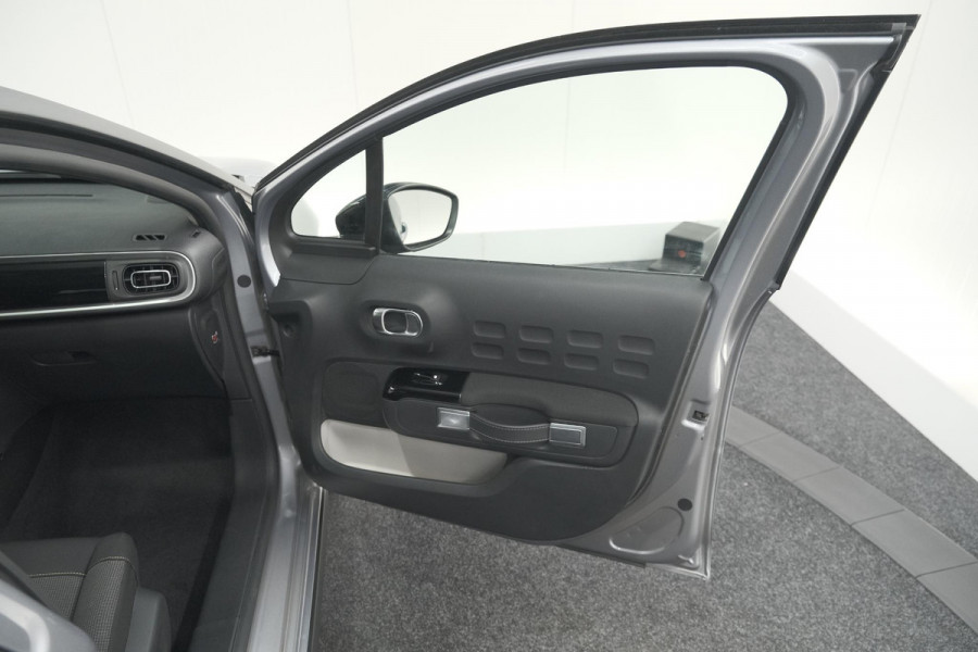 Citroën C3 PureTech 110 Max | Keyless entry/start | Camera | Navigatie | Parkeersensoren | Apple Carplay Citroën C3 PureTech 110 Max | Keyless entry/start | Camera | Navigatie | Parkeersensoren | Apple Carplay