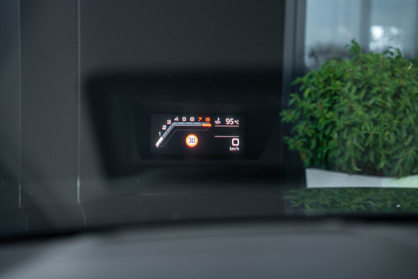 Audi RSQ8 4.0 TFSI quattro - RS Dynamic + | Design Pakket | Panorama | B&O | Elek. Trekhaak Audi RSQ8 4.0 TFSI quattro - RS Dynamic + | Design Pakket | Panorama | B&O | Elek. Trekhaak