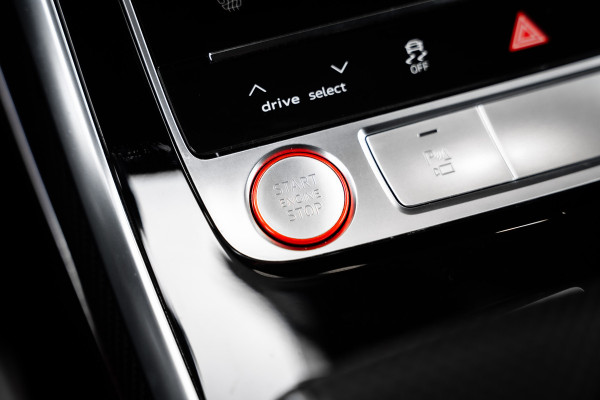 Audi RSQ8 4.0 TFSI quattro - RS Dynamic + | Design Pakket | Panorama | B&O | Elek. Trekhaak Audi RSQ8 4.0 TFSI quattro - RS Dynamic + | Design Pakket | Panorama | B&O | Elek. Trekhaak