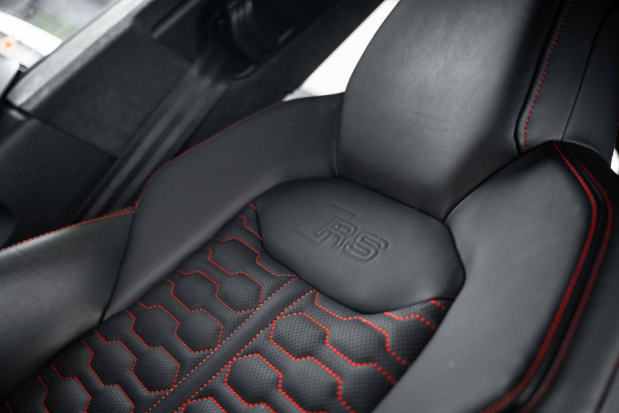 Audi RSQ8 4.0 TFSI quattro - RS Dynamic + | Design Pakket | Panorama | B&O | Elek. Trekhaak Audi RSQ8 4.0 TFSI quattro - RS Dynamic + | Design Pakket | Panorama | B&O | Elek. Trekhaak