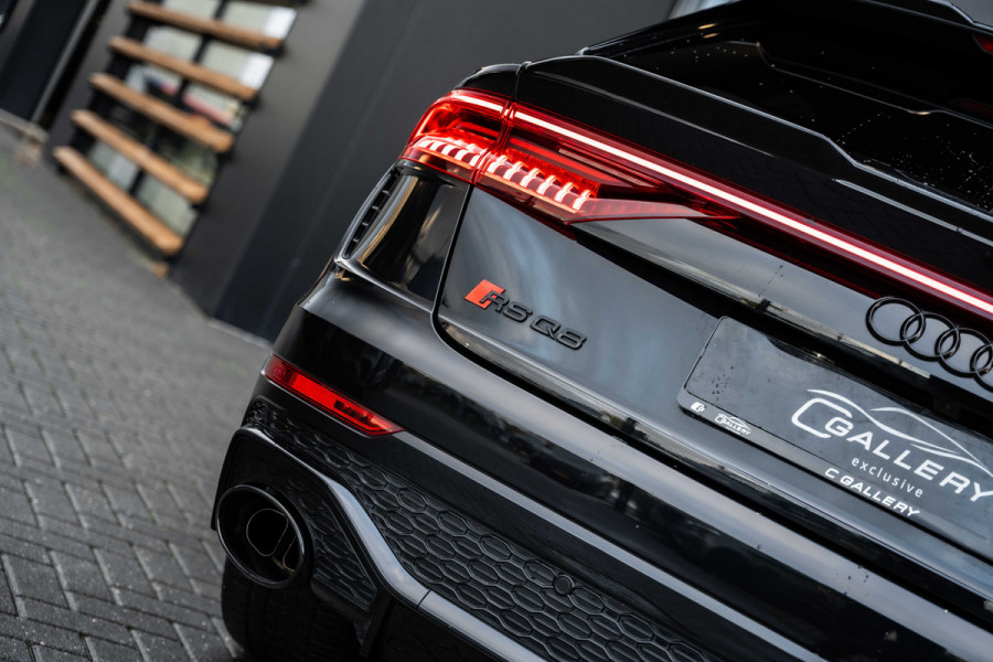 Audi RSQ8 4.0 TFSI quattro - RS Dynamic + | Design Pakket | Panorama | B&O | Elek. Trekhaak Audi RSQ8 4.0 TFSI quattro - RS Dynamic + | Design Pakket | Panorama | B&O | Elek. Trekhaak