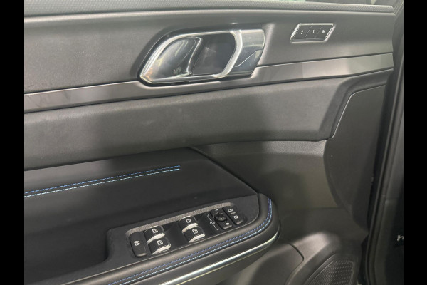 Lynk & Co 01 1.5/PANO/360CAM/AUTO-PILOT/MEMORY/APPLE-CARPLAY/BLACKONBLACK