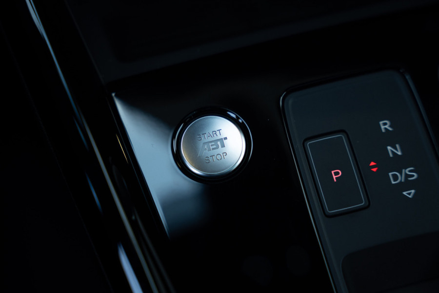 Audi RS3 Sportback 2.5 TFSI quattro - ABT RS3-R 1/200 | 500 PK | Forged Wheels | Panorama | B&O | Massage | Memory Audi RS3 Sportback 2.5 TFSI quattro - ABT RS3-R 1/200 | 500 PK | Forged Wheels | Panorama | B&O | Massage | Memory