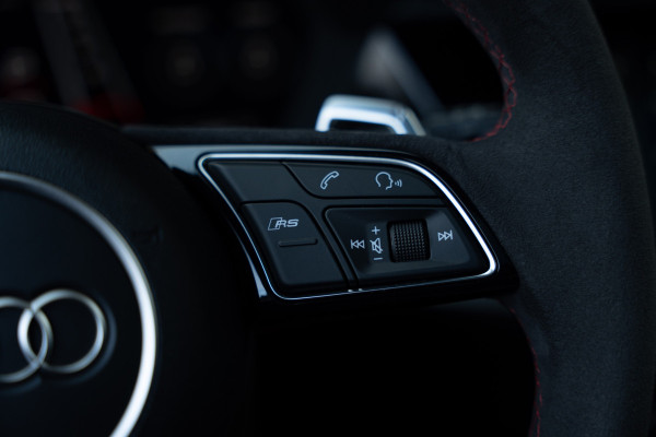 Audi RS3 Sportback 2.5 TFSI quattro - ABT RS3-R 1/200 | 500 PK | Forged Wheels | Panorama | B&O | Massage | Memory Audi RS3 Sportback 2.5 TFSI quattro - ABT RS3-R 1/200 | 500 PK | Forged Wheels | Panorama | B&O | Massage | Memory