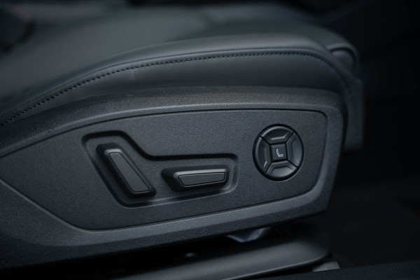 Audi RS3 Sportback 2.5 TFSI quattro - ABT RS3-R 1/200 | 500 PK | Forged Wheels | Panorama | B&O | Massage | Memory Audi RS3 Sportback 2.5 TFSI quattro - ABT RS3-R 1/200 | 500 PK | Forged Wheels | Panorama | B&O | Massage | Memory