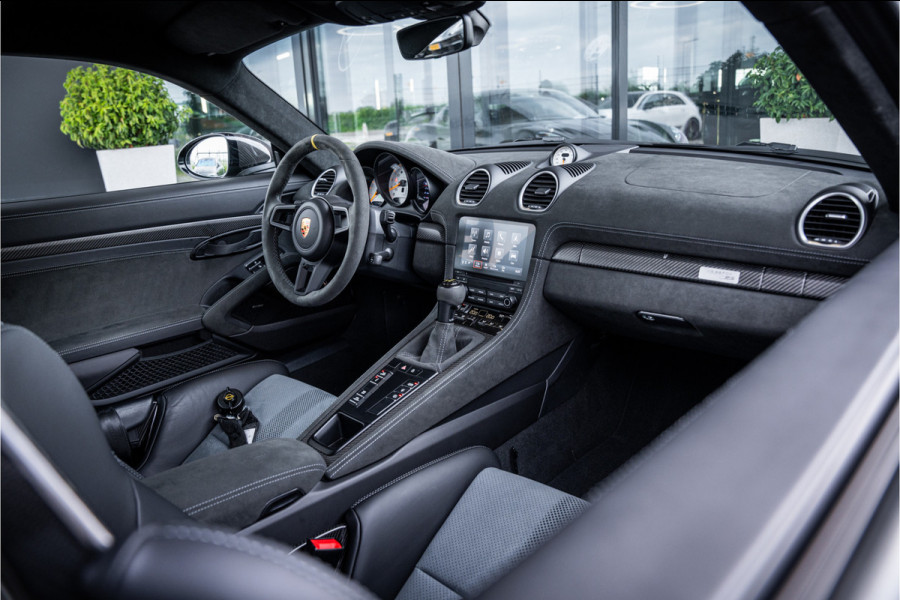 Porsche 718 GT4 RS - Origineel NL | Lift l Volledig XPEL | Weissach | Oakgreenmetallic | Keramisch | Carbon | Sport Chrono +