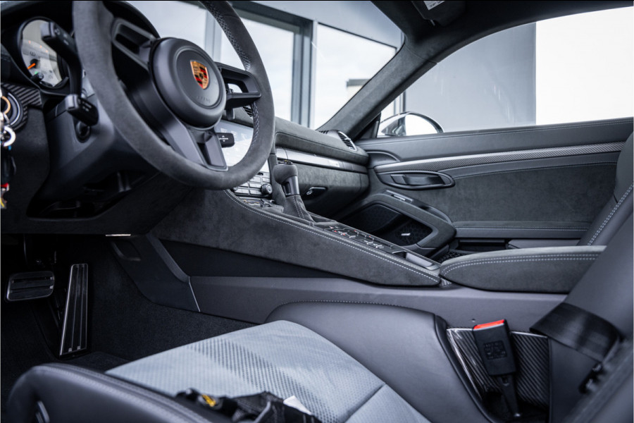 Porsche 718 GT4 RS - Origineel NL | Lift l Volledig XPEL | Weissach | Oakgreenmetallic | Keramisch | Carbon | Sport Chrono +