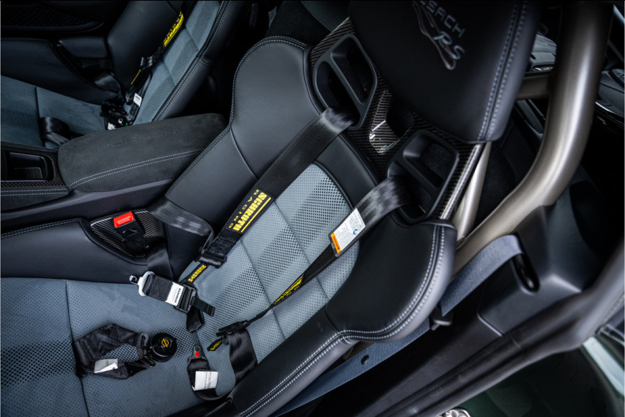 Porsche 718 GT4 RS - Origineel NL | Lift l Volledig XPEL | Weissach | Oakgreenmetallic | Keramisch | Carbon | Sport Chrono +
