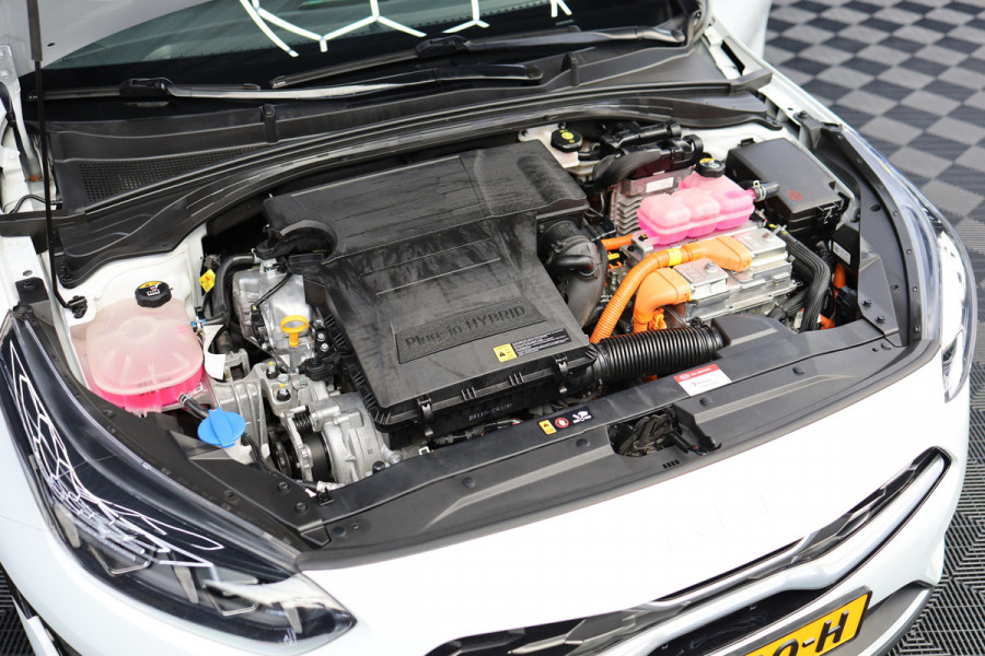 Kia Ceed Sportswagon 1.6 GDI PHEV DynamicLine | Automaat | 185 pk | Lage kosten per KM | Carplay | Achteruitrijcamera | BTW voor bedrijven verekenbaar |