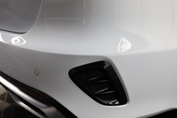 Kia Ceed Sportswagon 1.6 GDI PHEV DynamicLine | Automaat | 185 pk | Lage kosten per KM | Carplay | Achteruitrijcamera | BTW voor bedrijven verekenbaar |