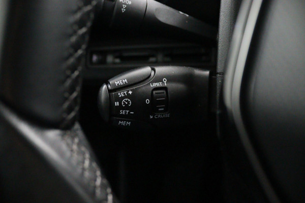 Peugeot 3008 1.2 Allure*130PK*NAVI*ECC*CRUISE*CARPLAY*