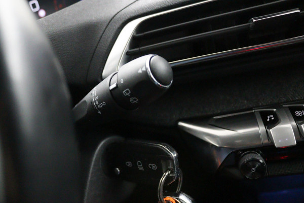 Peugeot 3008 1.2 Allure*130PK*NAVI*ECC*CRUISE*CARPLAY*
