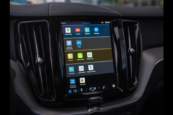 Volvo XC60 2.0 T6 Plug-in hybrid AWD Core Bright / Pano / ACC / trekhaak /