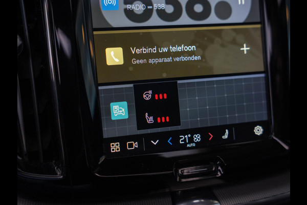 Volvo XC60 2.0 T6 Plug-in hybrid AWD Core Bright / Pano / ACC / trekhaak /